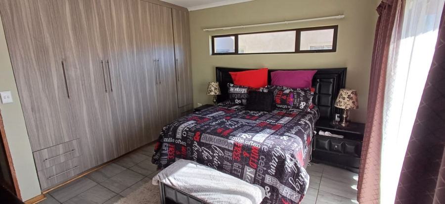 2 Bedroom Property for Sale in Loch Athlone Free State